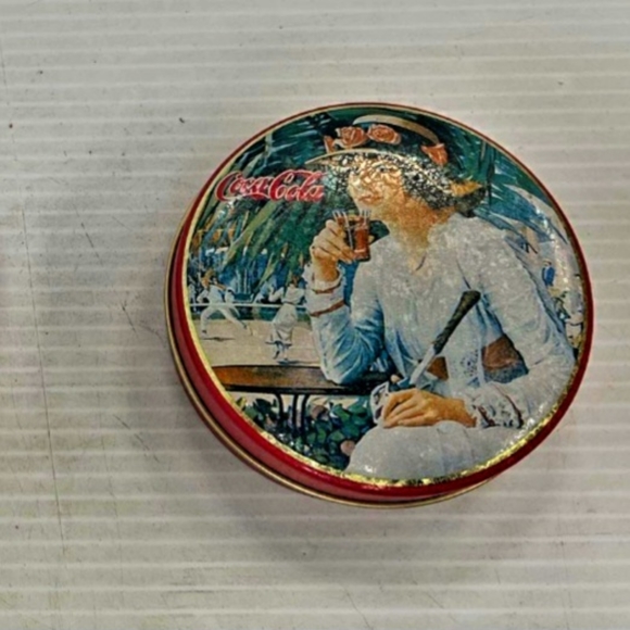 2 Rare Vintage Coca-Cola small  Tins  pre-owned. A free gift included !✨️ - Picture 4 of 10